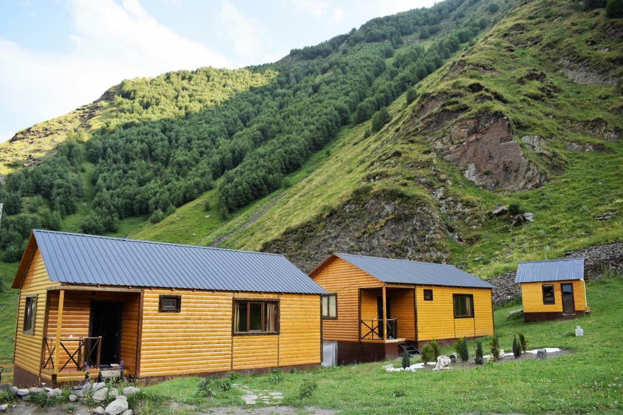 Gergeti Woods Villa Kazbegi Exteriör bild